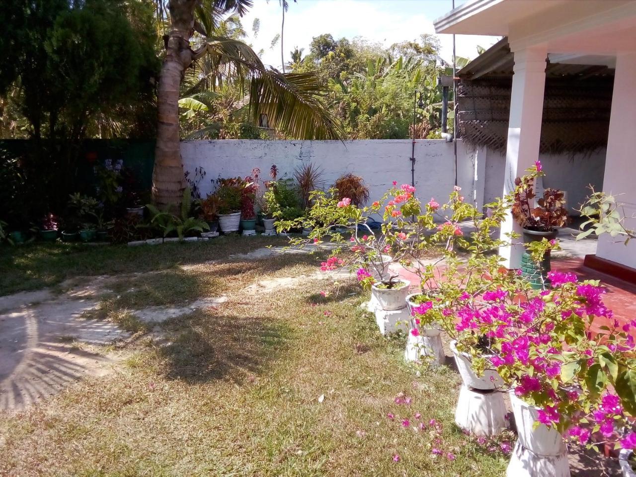 Ocean Edge Villa Midigama-Est Extérieur photo
